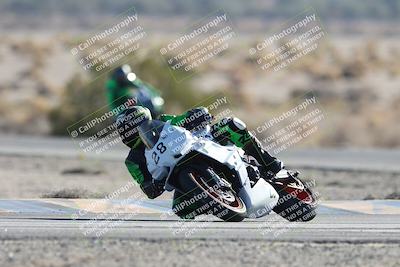 media/Dec-07-2025-CVMA (Sun) [[3e7d2de5dc]]/Race 12- Formula 40 MW and LW/